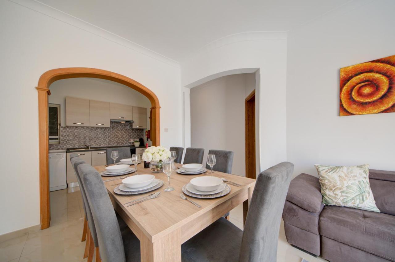 Don Rua Court 3 Bedroom Apartments By Shortletsmalta スリーマ エクステリア 写真