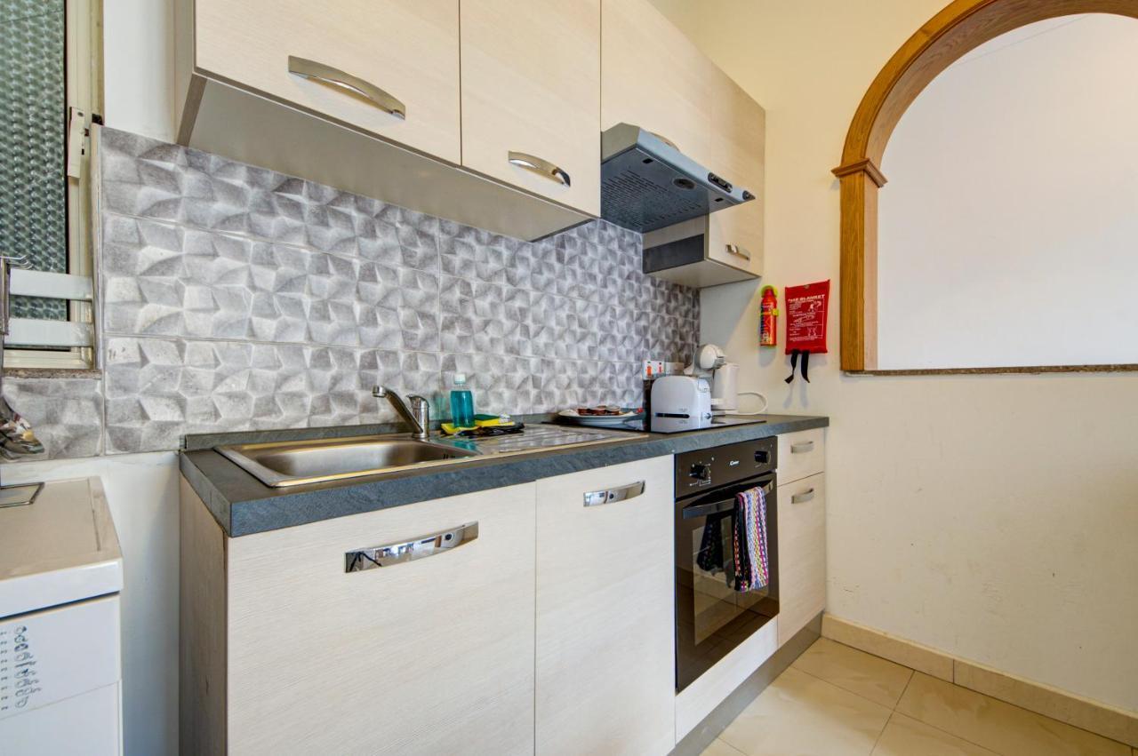 Don Rua Court 3 Bedroom Apartments By Shortletsmalta スリーマ エクステリア 写真